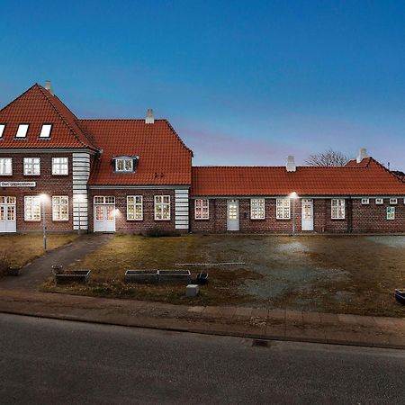 Hirtshals Gamle Station Acomodação com café da manhã Exterior foto
